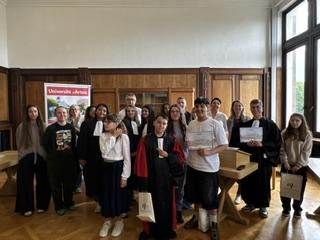 Photo d'un groupe d'élèves à la faculté des sciences de Lens
